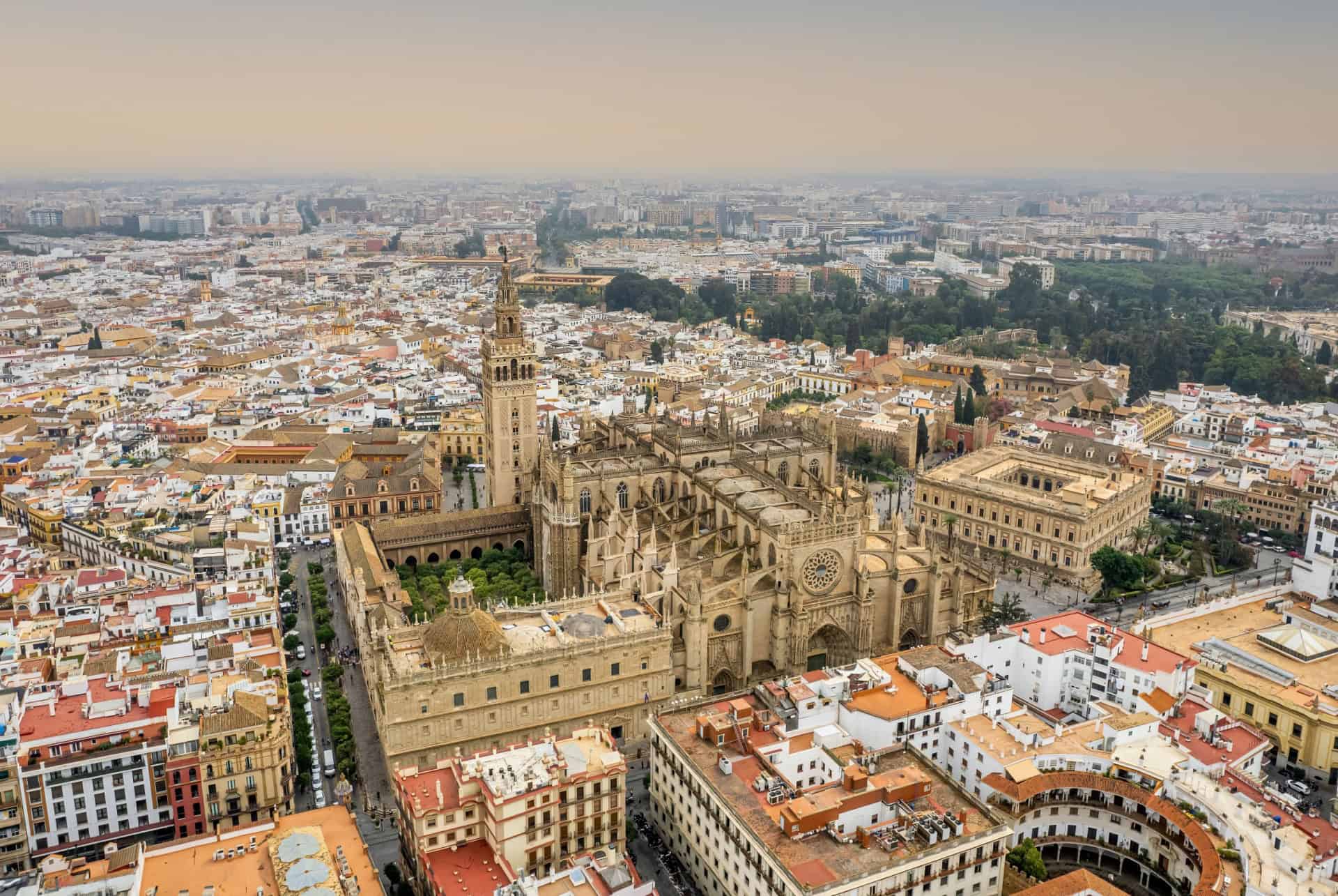 cathedrale seville vue aerienne cathedrale seville vue aerienne