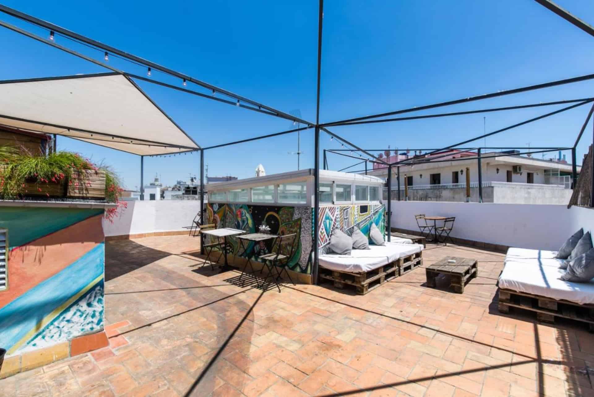 black swan rooftop auberge jeunesse seville black swan rooftop auberge jeunesse seville