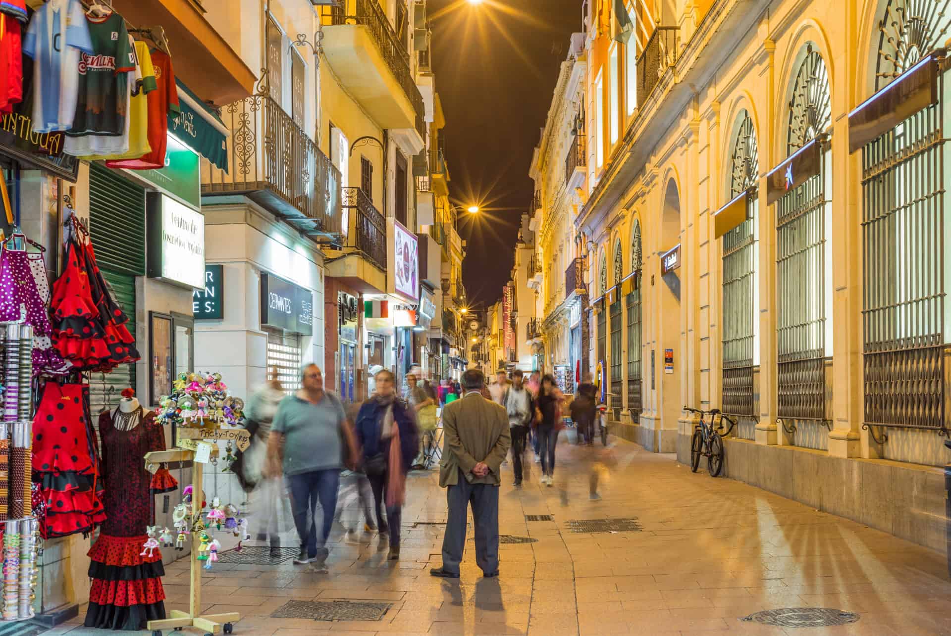 calle sierpes shopping a seville calle sierpes shopping a seville