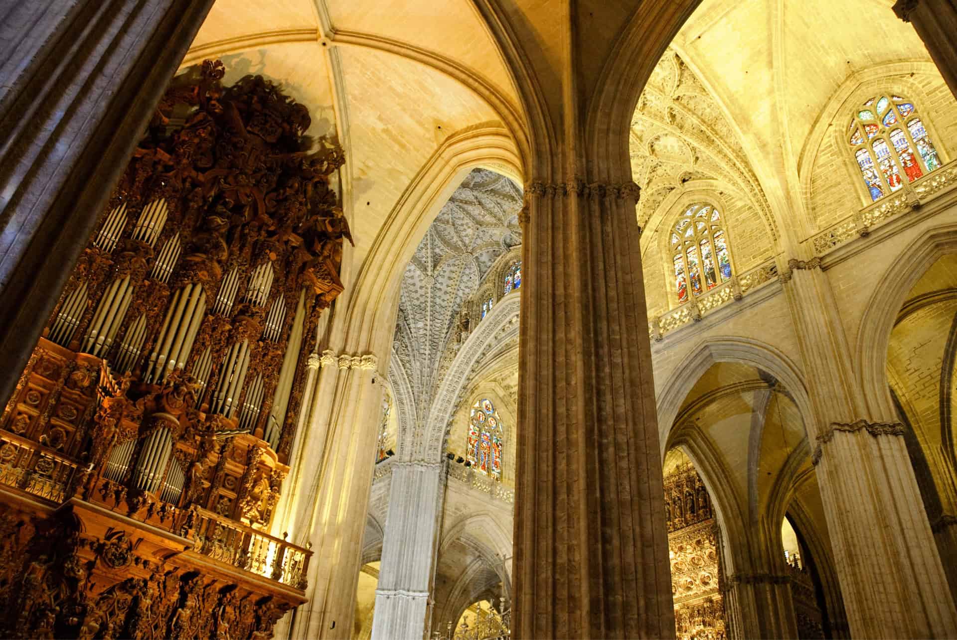 interieur cathedrale interieur cathedrale