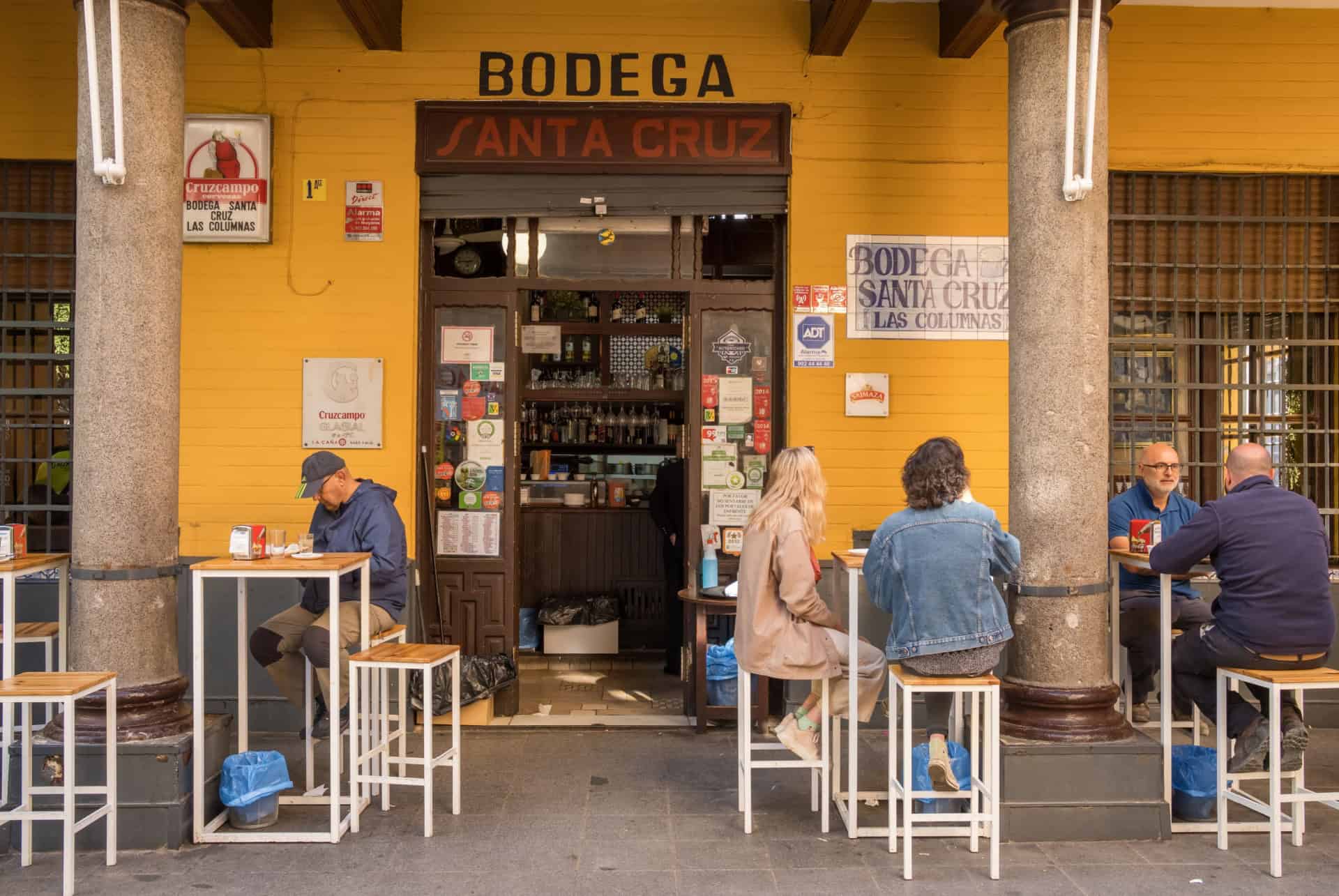 Bodega Santa Cruz meilleurs bars à tapas de séville Bodega Santa Cruz meilleurs bars à tapas de séville