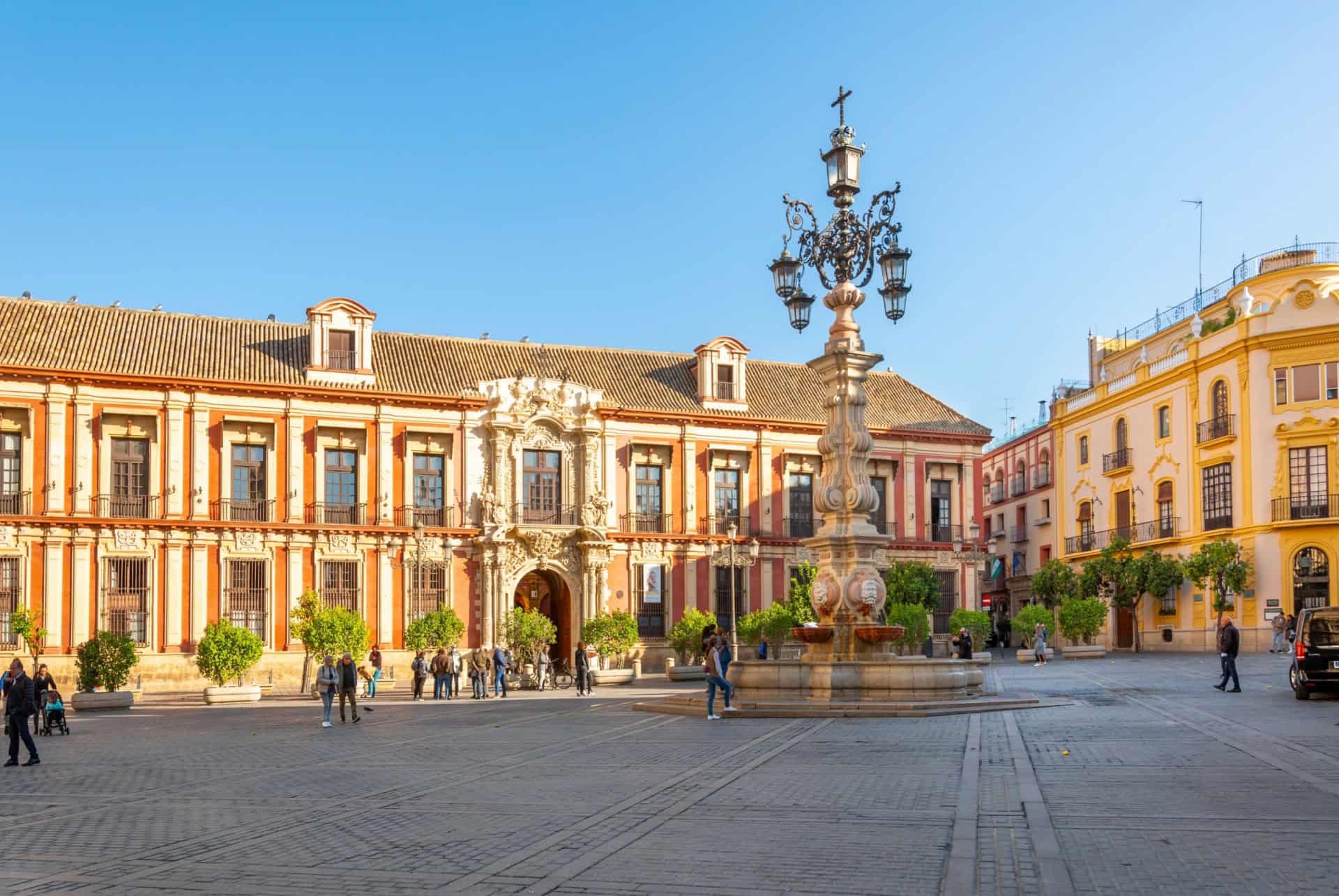 santa cruz a seville