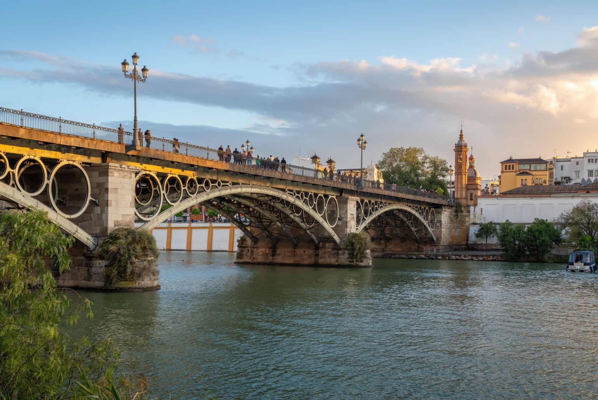 pont de triana quartiers de séville pont de triana quartiers de séville
