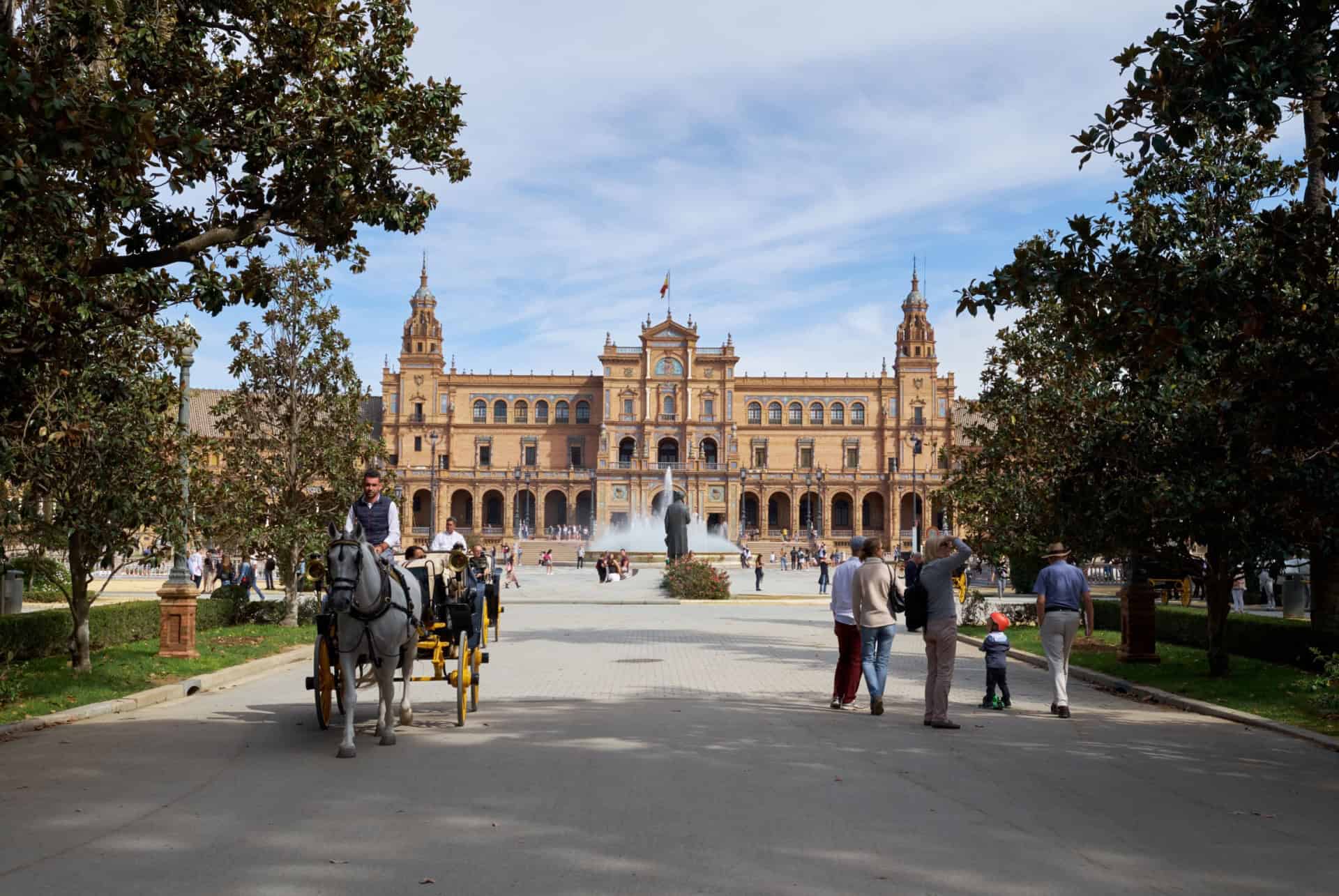 visite a pied de la place activites a seville