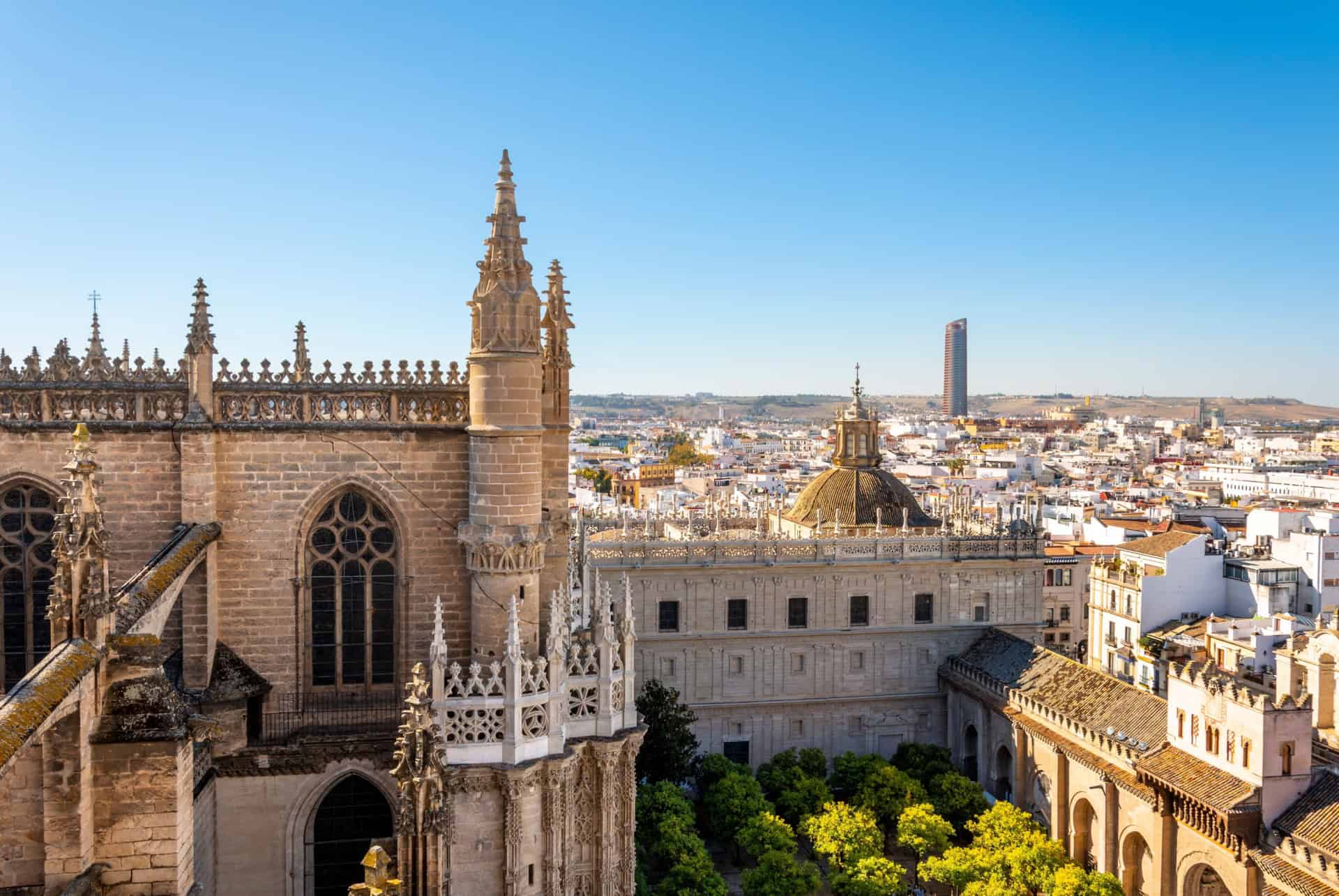 cathedrale et giralda santa cruz cathedrale et giralda santa cruz
