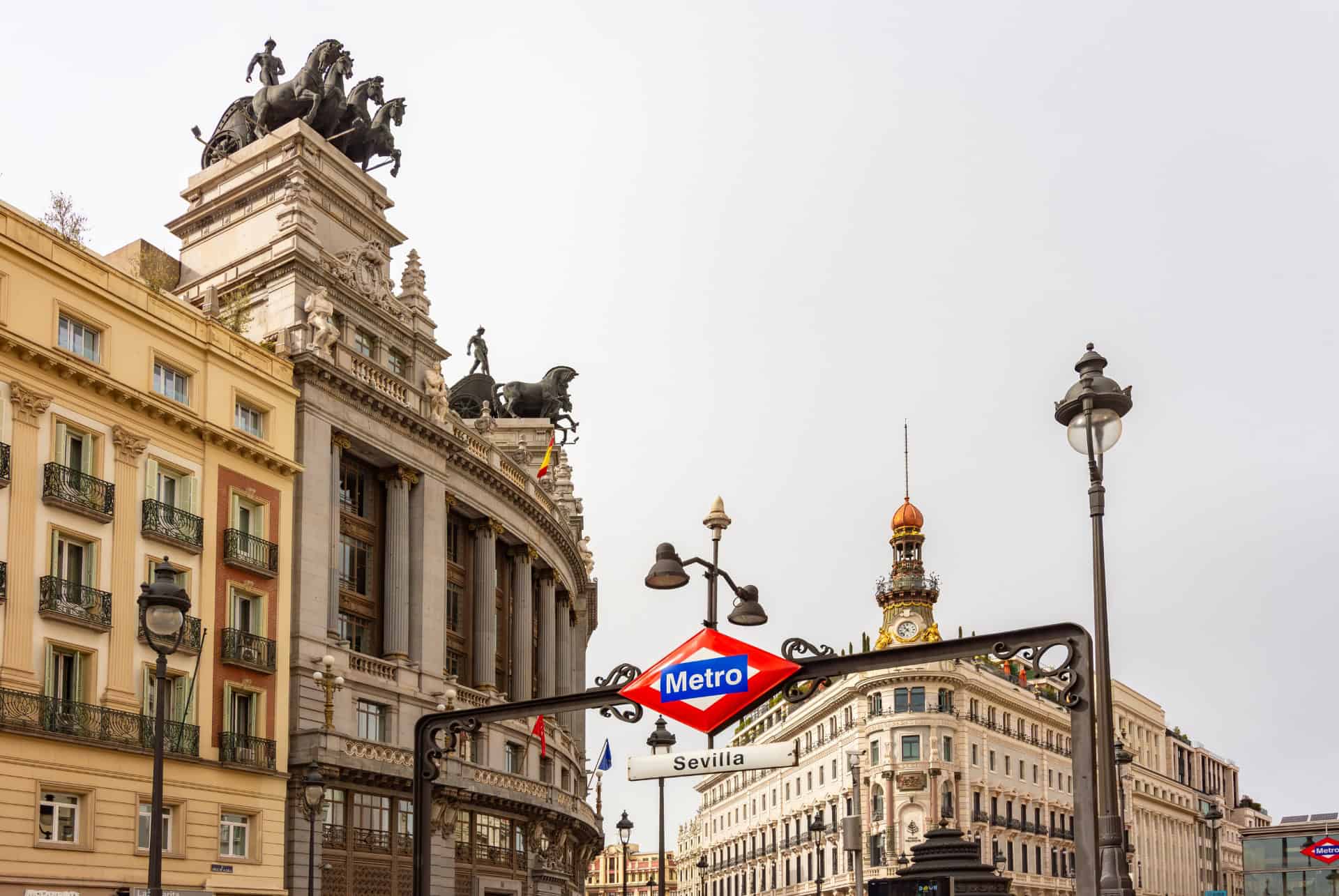 arret de metro de seville