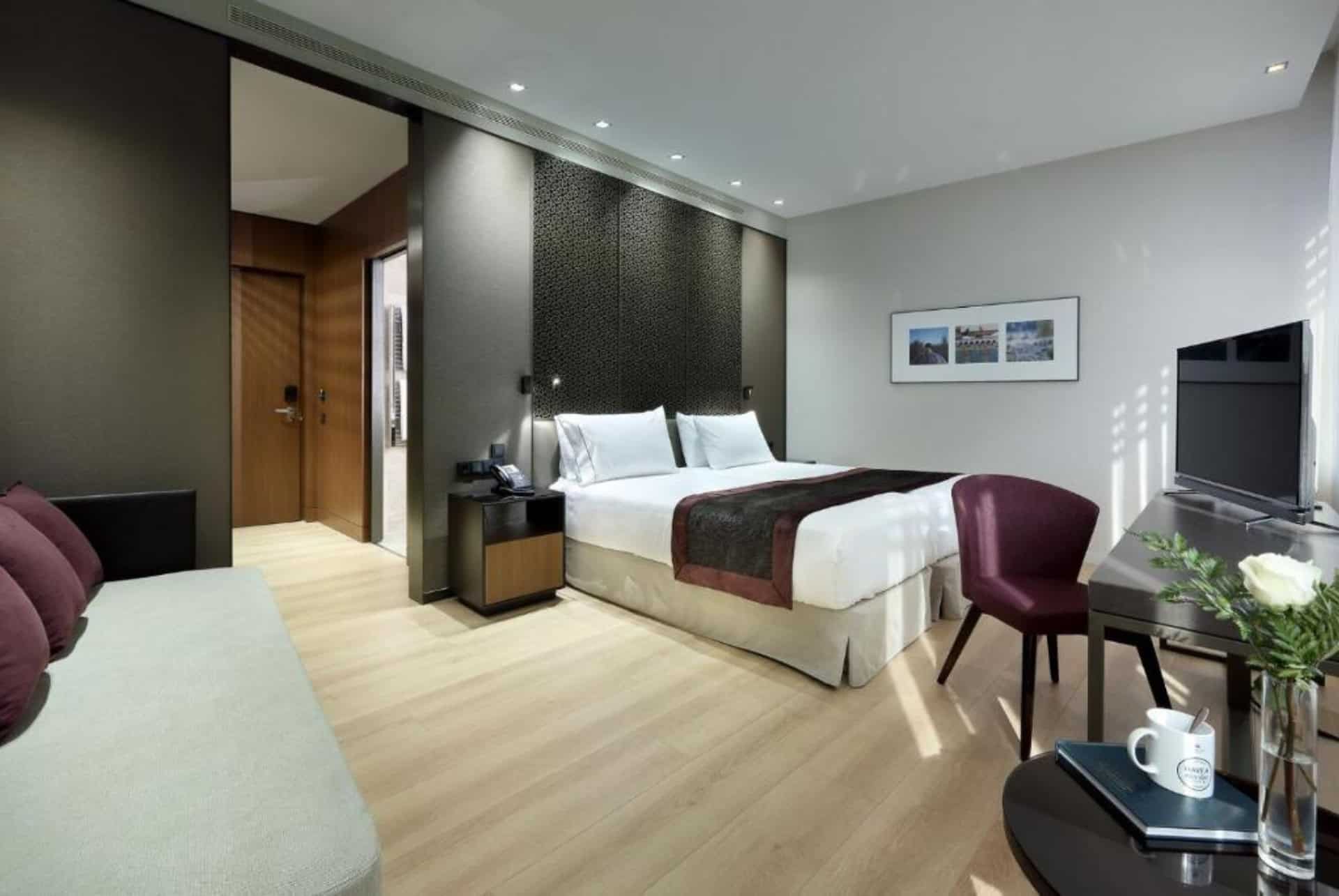 eurostars torre sevilla