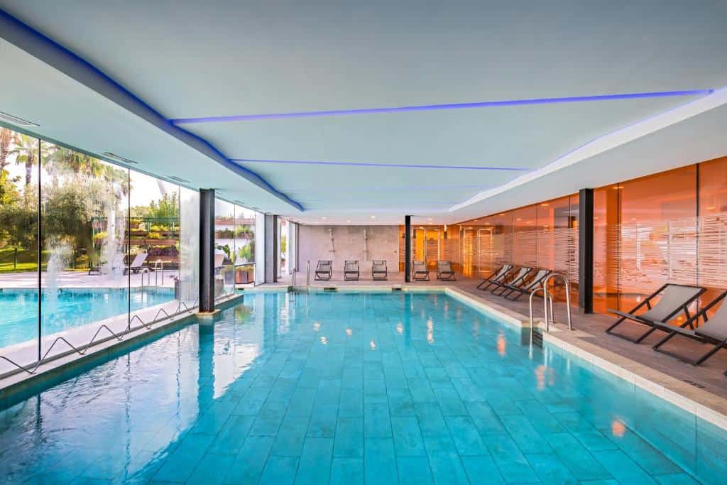 barcelo sevilla renacimiento piscine interieure barcelo sevilla renacimiento piscine interieure